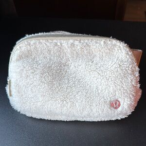 lululemon athletica Cream Sherpa Bag